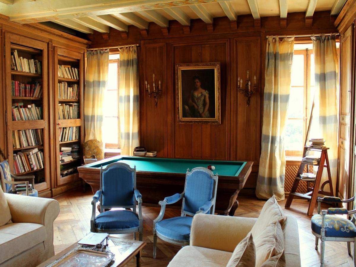 Chateau De Chambiers Durtal Bagian luar foto
