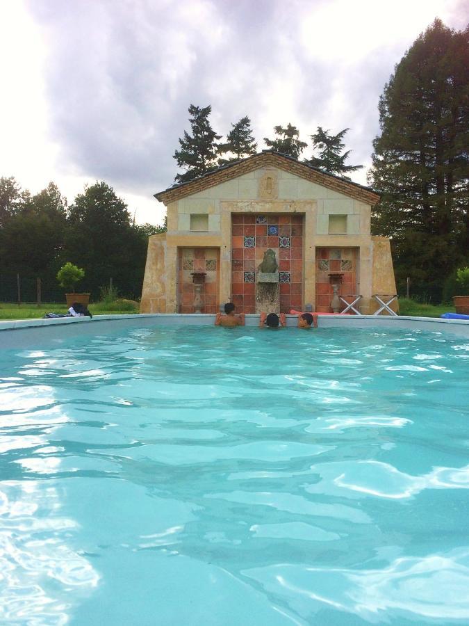 Chateau De Chambiers Durtal Bagian luar foto